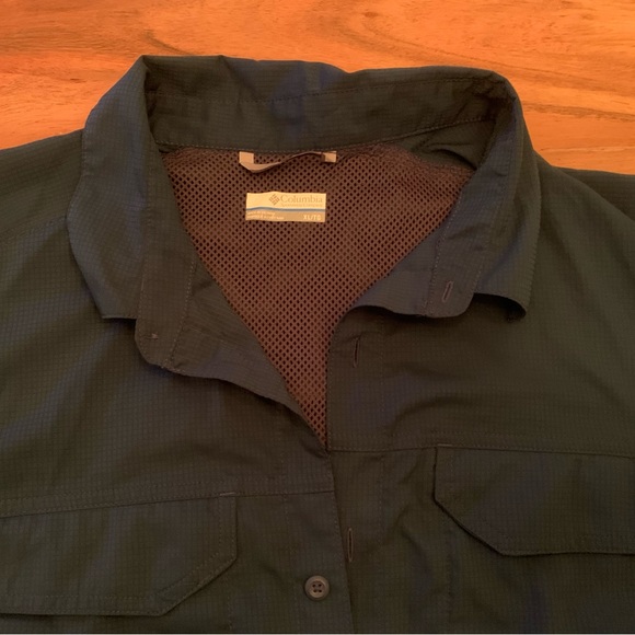 Columbia button shirt - Picture 2 of 2